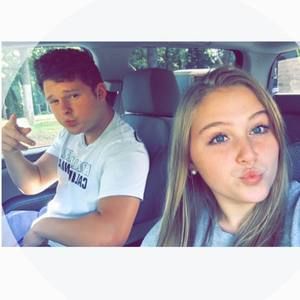 Meet your Posher, Phoebe